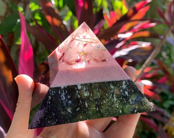 Small 8 sided Orgonite Pyramid - Pink Roses & Rose Quartz