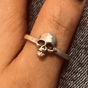Skull rings// Sterling silver// Handmade solid S925//Unique punk gothic goth biker mens//Skull ring// Oxidized jewelry//Gift for him her
