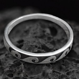 Wave ring//Handmade jewelry//Sterling silver Boho Thumb//Custom Boho ring//Modern ladies dainty anniversary//love ring//Gift for her him