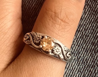 Floral Gemstone ring//zircon//Handmade jewelry//Sterling silver//Custom silver ring//Modern dainty anniversary //men women//Gift for her him