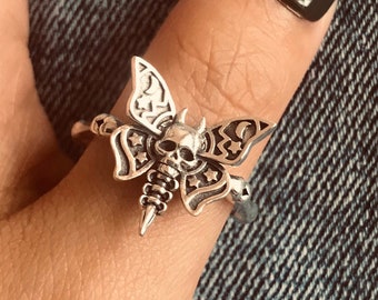 Schädel Motte Ring / Sterling Silber / Blumenmotte / Handgemachte solid S925 / Einzigartige Punk Gothic Biker Herren / Blumenmotte mit Schädel / Oxidierter Schmuck / Geschenk