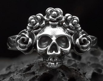 Handmade Sterling Silver Skull Ring: Gothic Biker Jewelry