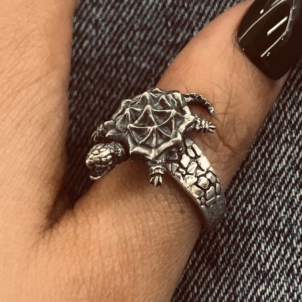 Snapping turtle ring// Sterling silver// Handmade solid S925//Unique punk gothic goth biker mens// Animal ring// Oxidized jewelry //Gift