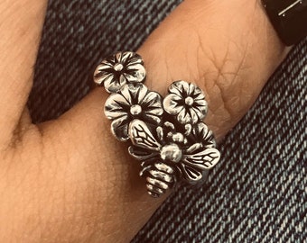 Bienen und Blumen Ring // Handgefertigter Schmuck // Sterling Silber // Silberring nach Maß // Geschenk für Sie und Ihn // Geschenk für Sie und Ihn