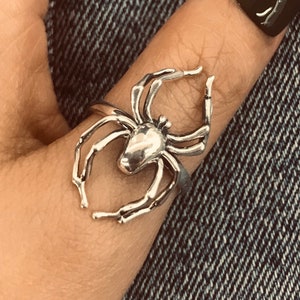 Spider ring// Sterling silver// Handmade solid S925//Unique punk gothic goth biker mens// Animal ring// Oxidized jewelry //Gift
