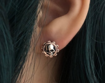 Orecchini Borchie A Teschio In Titanio – Unisex, Nero E Argento, Stile Punk - Foto 2