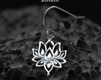 Handgjorda Lotusörhängen i sterlingsilver: Boho blommiga smycken