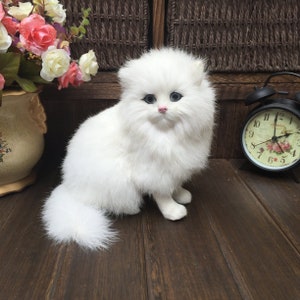 Lifelike Persian Cat Figurine Realistic Animal Plush Furry Mini Kitten Chirstmas New Year Gifts Kids Toy Ornament