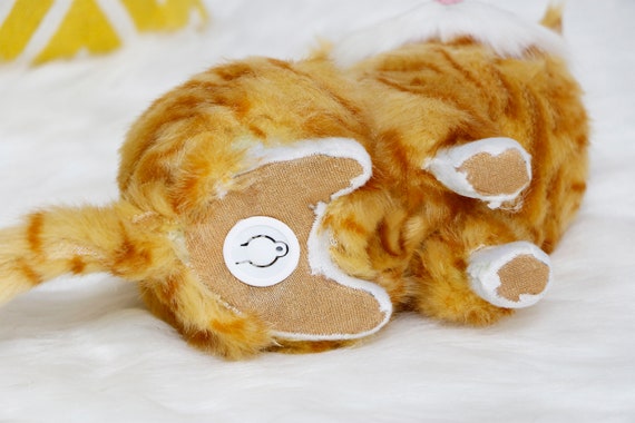 Um, Realista Sleeping Plush Respirando Gato Peludo Gato Com