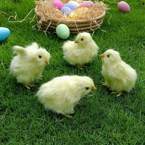 4 Stück pro Set Realistische Ostern Baby Küken | Chirping Küken Spielzeug Plüsch| Huhn Figur| Osterdeko | Oster Requisiten| Osterkörbchen