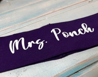 1 katoen 2-1/2" aangepaste verpleegster leraar team monogram hoofdband HTV vinyl letters perfect voor leraren, coaches, school NYLAKELLEY