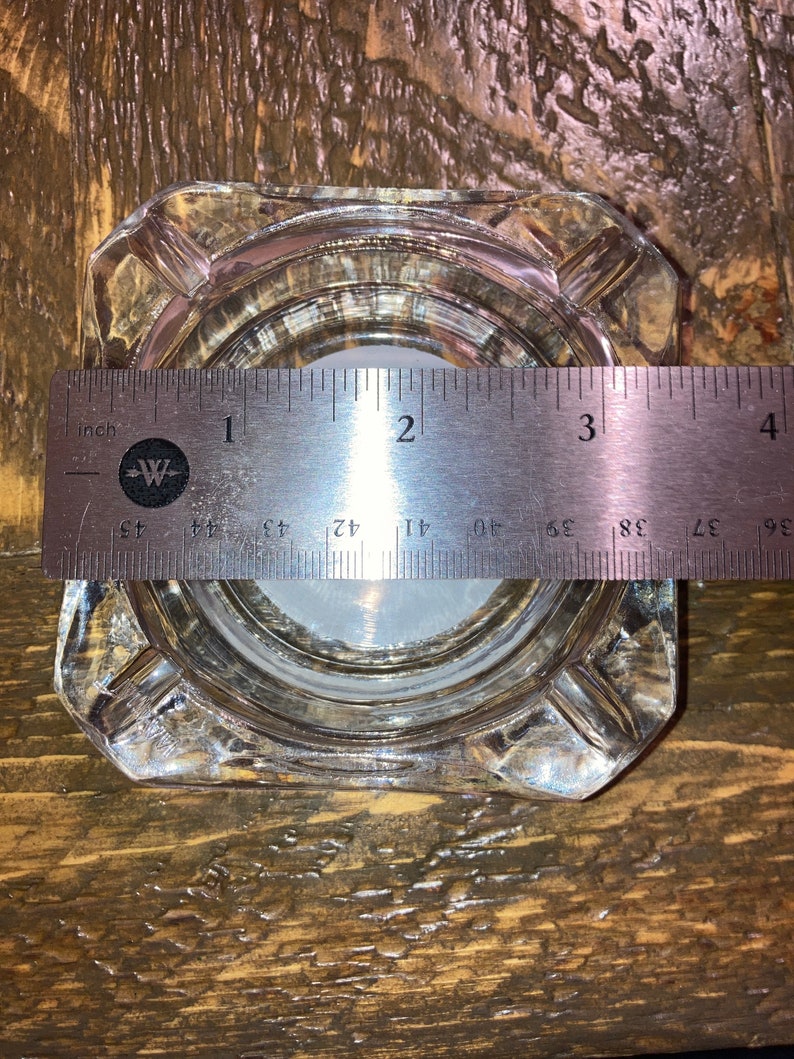 Vintage Harrahs Casino Hotels Ashtray.