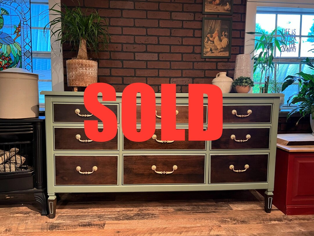 modern retro dresser Pretty Vintage Mid Century Dresser Credenza, Vintage Dresser, White Dresser, Scandinavian Style, Boho Style, Dresser Nj Nyc