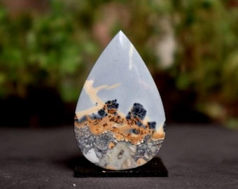 Maligano Jasper Gemstone, Teardrop Cabochon (32x21x5mm)