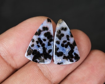 Par de brincos de dálmata de raiz de palmeira