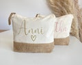 Personalisierte Kosmetiktasche mit Namen | Schminktasche | Kulturtasche | Geschenk Frau Mama | Geburtstag | Jute | Kulturbeutel product logo