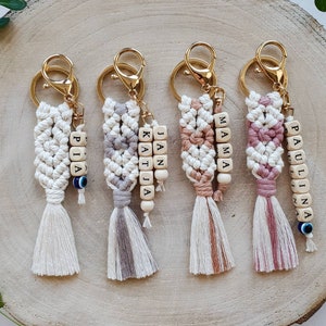Porte-clés Macrame personnalisé avec nom | Remorque | Disponible en différentes couleurs | Porte-clés | Cadeau parfait