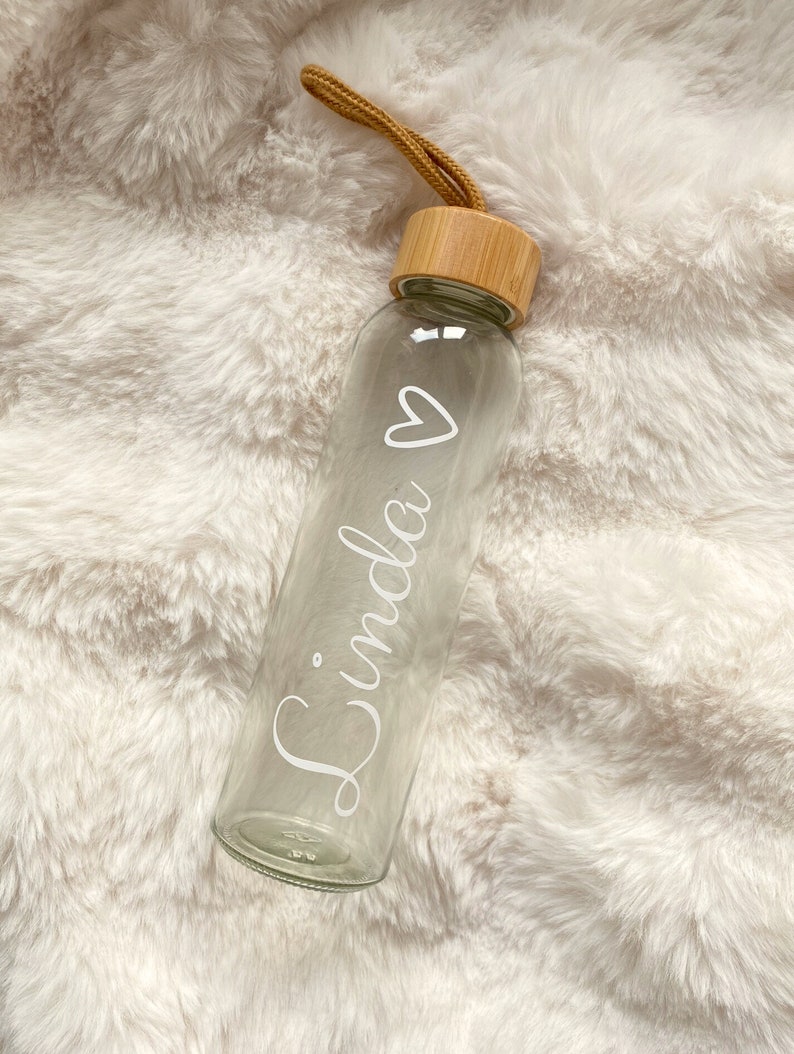 Trinkflasche personalisiert Wasserflasche Bambusdeckel Glasflasche Name Geschenkidee Geburtstag Bild 8