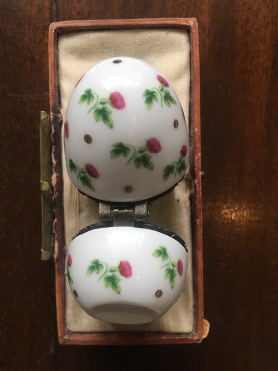 Miniature ceramic and metal egg-shaped trinket po… - image 4