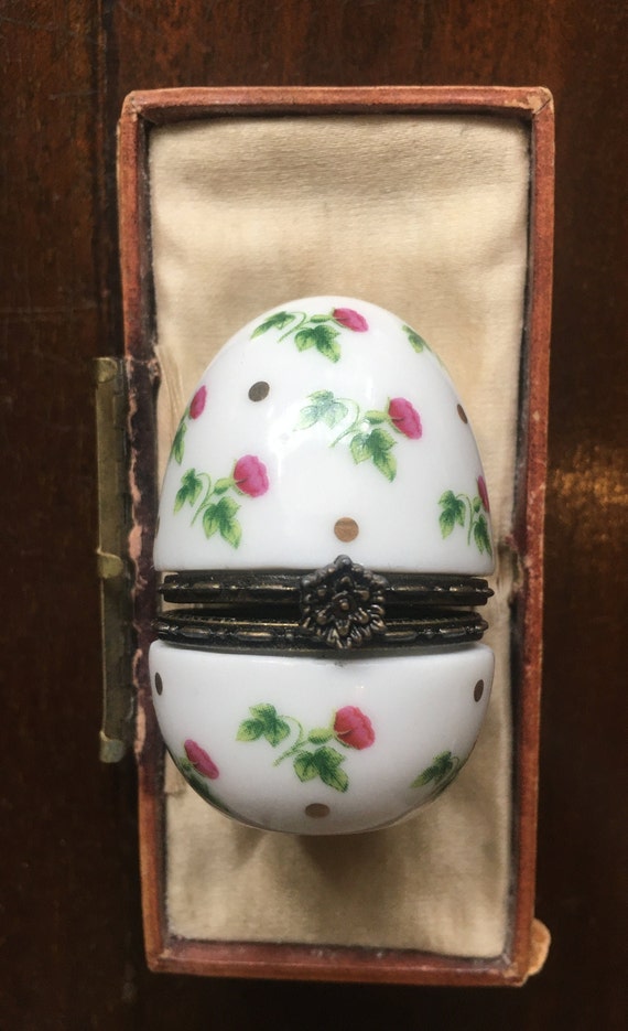 Miniature ceramic and metal egg-shaped trinket po… - image 3