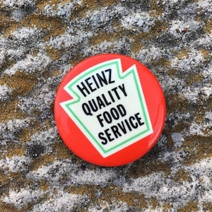 Pinback buttons