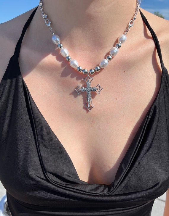 Gothic Cross Necklace For Women Y2k Pink Crystal Cross Pendant Necklace  Punk Pendant Indie Zircon Choker Necklace Goth Jewelry For Women | Fruugo MY