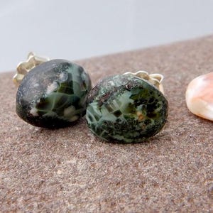 Isle Royale Greenstone Stud Earrings on Sterling silver, Michigan Greenstone (Chlorastrolite), Michigan State Gem, Stud earrings