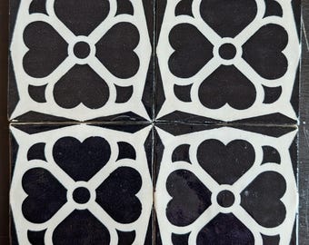 Trevo Ceramic tile _ Black Background (accent tile)