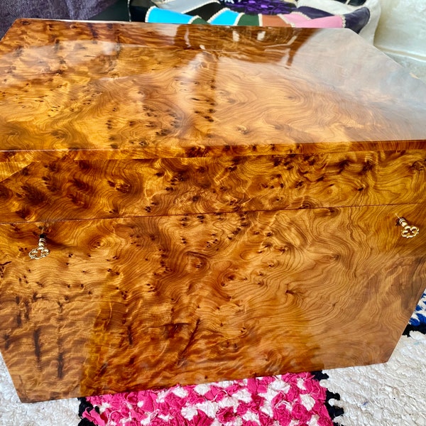 15"x11" Big finished thuya burl box,lockable wooden box with 2 keys,decorative box,lid inside the box,rectangular large storage container