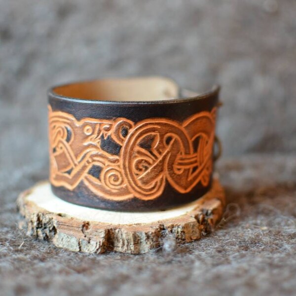 Bracelet viking en cuir