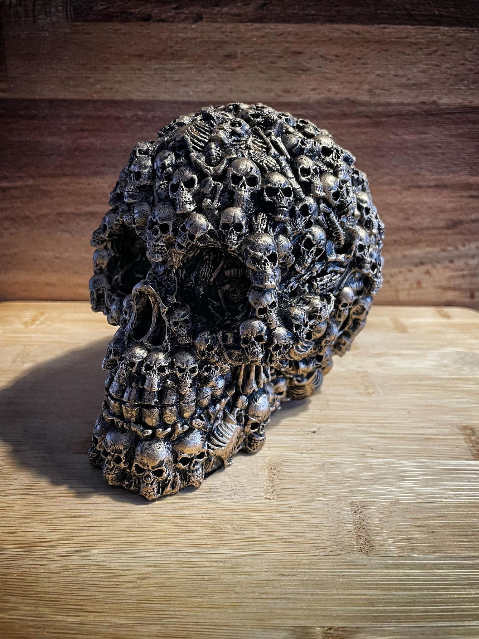 Crâne Skull Résine Tête de Mort Décoration Présentation Noir Brossage Or