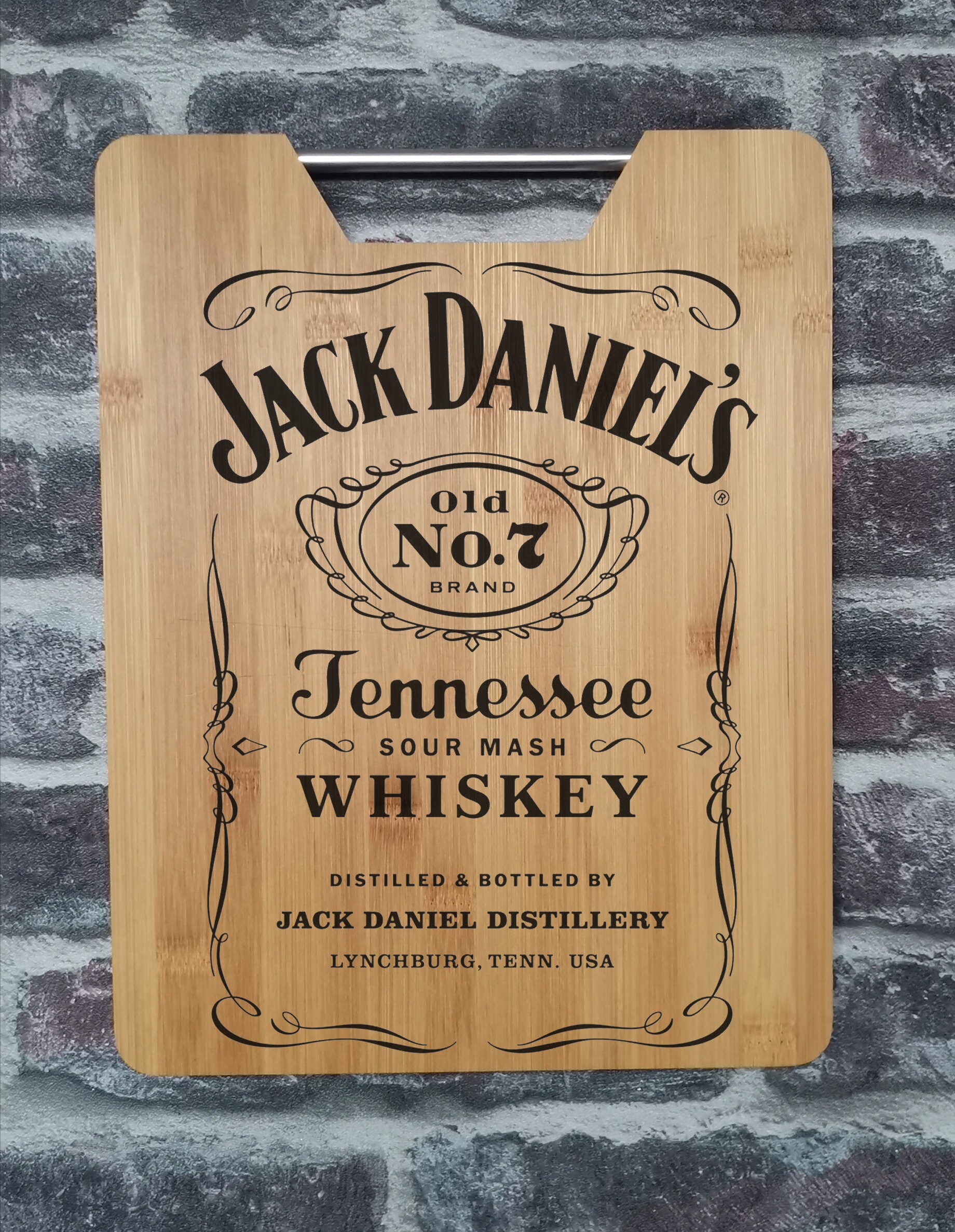 Planche de Présentation Service et à Découper en Bambou Hêtre Personnalisable Jack Daniel's