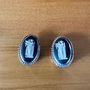 Vintage Wedgwood black Jasperware sterling silver earrings