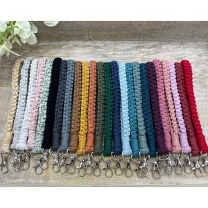 Porte-clés avec bracelet en macramé, lanière, accessoires pour clés, bracelet, clip pour sac à main, clip pour portefeuille, style bohème, porte-clés, minimaliste
