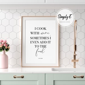 K&ouml;nnte beinhalten: Set aus drei Keramikbechern mit gesprenkelter, matter Oberfl&auml;che. Die Becher sind in Creme-, Hellgrau- und Dunkelgraut&ouml;nen gehalten. Jeder Becher hat ein schlichtes, minimalistisches Design und einen abgerundeten Henkel.