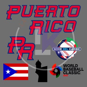 Op de afbeelding: Een rood, wit en blauwe Puerto Rico baseball team graphic met de woorden "Puerto Rico" en "Serie del Caribe" in rood en blauwe tekst. De graphic bevat ook een honkbal, een ster en een vlag. De woorden "World Baseball Classic 2023" zijn ook in de graphic opgenomen.