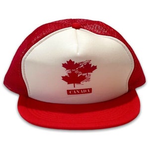 Canada Maple Leaves VINTAGE Snapback Hat 1990s Mesh Trucker Cap