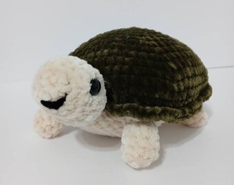Gehäkelte, mollige Schildkröten-Plüschfigur, Samtschildkröte