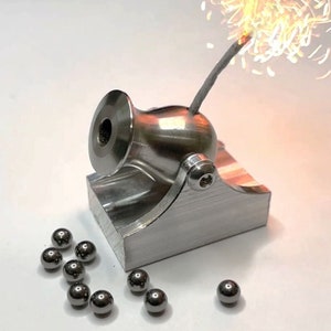 Mini Metal Cannon Model: Desk Artillery for Collectors