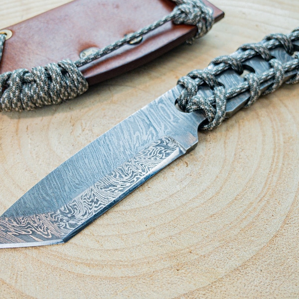 Damascus Hunting EDC Knife Fixed Blade w/ Paracord Wrap