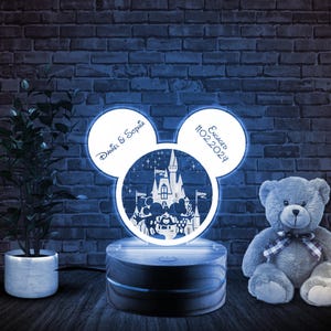 Personalised Mickey and Minnie Colourful Night Light, 16 Colours Change Remote, Birthday Gift, Christmas Present, 3D Acrylic JBUE13