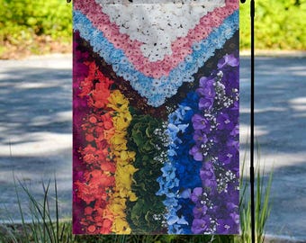 Floral Pride Flag Garden & House Banner, LGBTQ+ Flag For Home, Beautiful Flower Pride Outdoor Garden Decor D2FU13