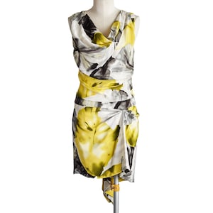 Robert Rodriguez Seide Floral Minikleid, Größe 2, Aquarell Kleid, Gelb, Grau, Schwarz, Drapierter Hals