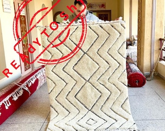OFF White BENI RUG, Moroccan Mrirt Rug, Unique Black and White Rug, High Pile Berber Carpet, Striped Area Rug, Cozy Beni Rug For Dining Room