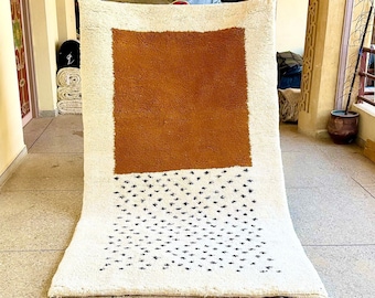AMAZING MINIMALISTIC RUG, Best Moroccan Dotted Rug For Your Living Room, Handmade From Brown And White Wool of Sheep, Minimalist Carpet