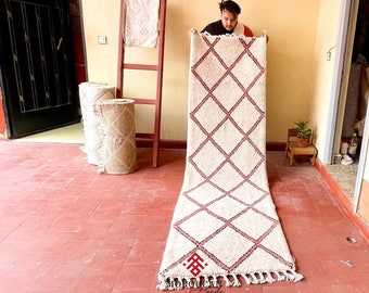 Geometric White and Pink Moroccan Runner Rug, Handmade Beni Ourain Wool Carpet for Hallway & Entryway
