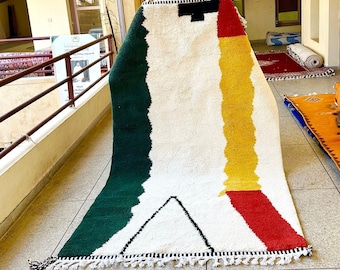 SOFT MOROCCAN RUG, 9.2x5FT Beniourain Rug, White and Green Rug, Hand Woven Rug, Wool Area rug, Abstract rug, Handmade rug ,Azilal rug