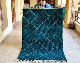 Moroccan Handmade Rug, 6x4 Boujad Rug, Boujaad Rug, Morrocan rug, Blue And White Moroccan Rug, Handmade Wool Rug, Sheep Wool Carpet .