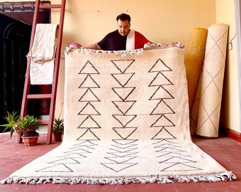 BLACK & WHITE RUG, Handwoven Beni Ourain Rug, Shaggy Moroccan Design, Geometric Pattern Area Rug, Natural Wool Berber Carpet.