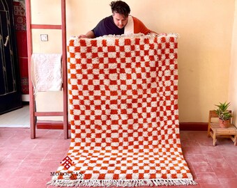 AMAZING BENIOURAIN RUG, Moroccan Handmade Rug, Orange And White Rug, Wool Rug, Checkered Rug, Berber Rug, Handwoven Rug, Checker Rug